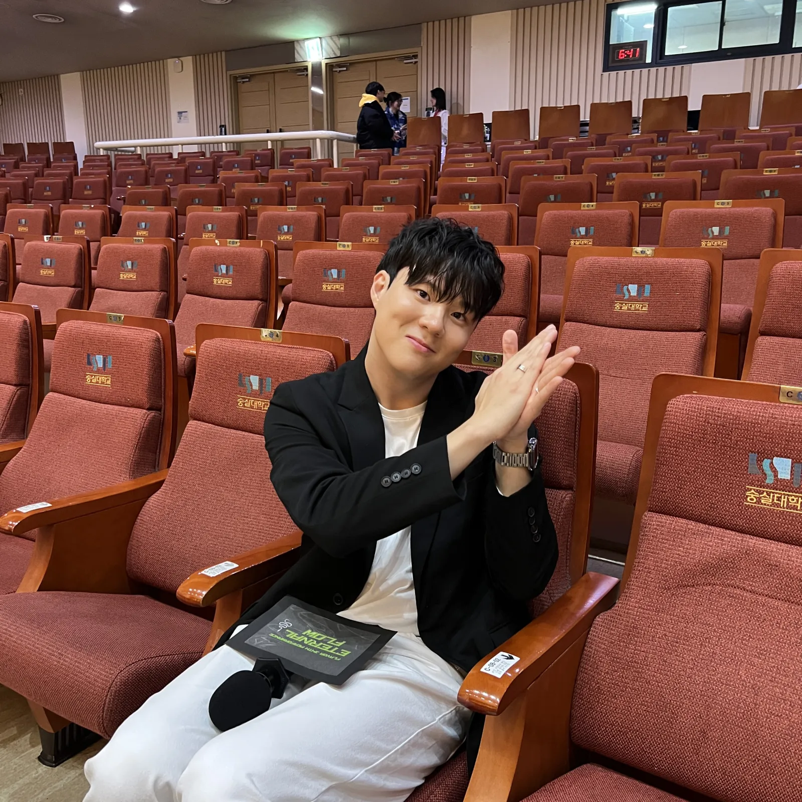 MC 박수 현장 사진 3